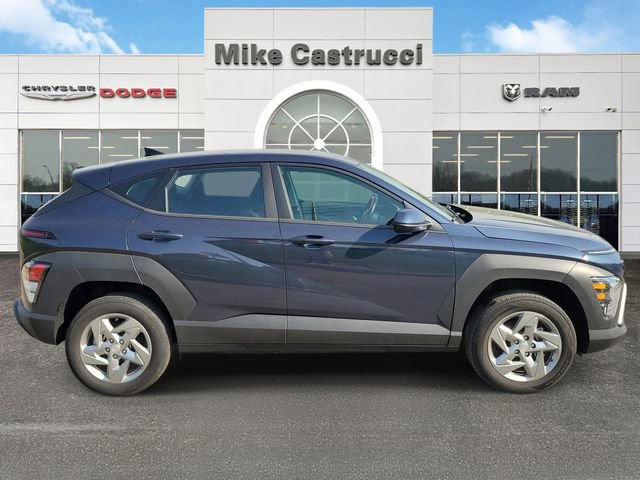 Used 2025 Hyundai Kona SE image 3