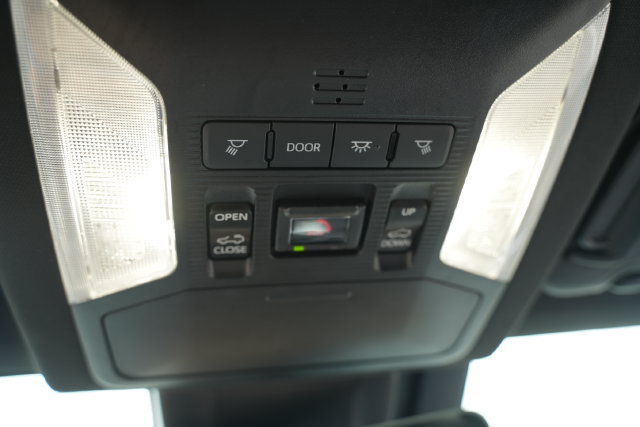 Used 2025 Toyota RAV4 XSE w/ Weather Package AWD/4WD image 38