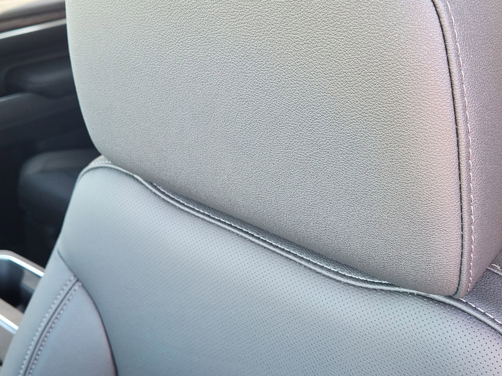 New 2026 GMC Sierra 2500 SLT w/ Texas SLT Premium Package image 17