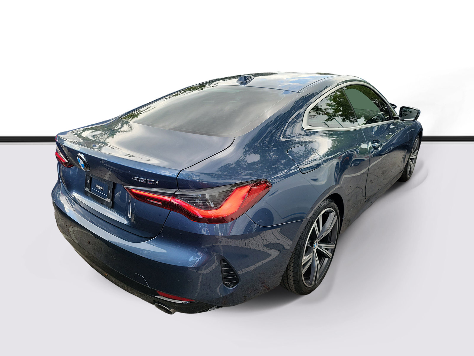 Certified 2024 BMW 430i Coupe w/ Convenience Package RWD image 4