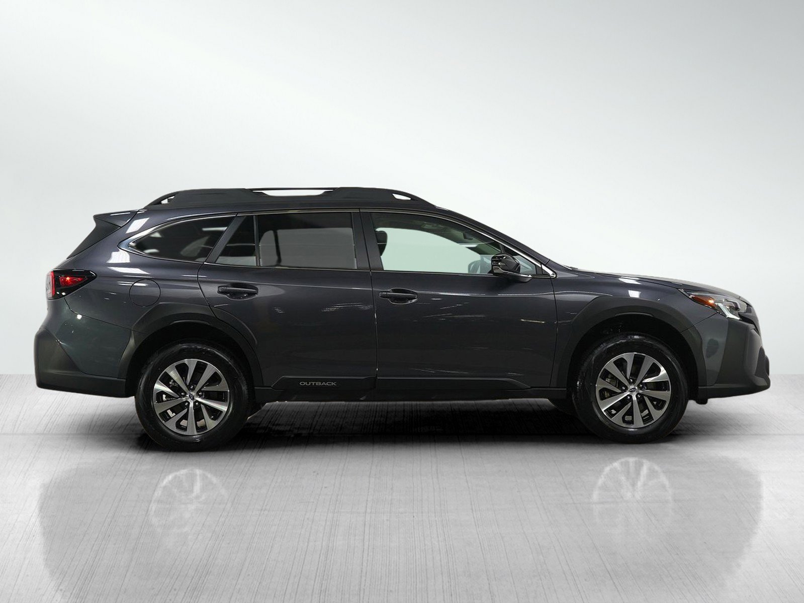 Certified 2025 Subaru Outback Premium image 6