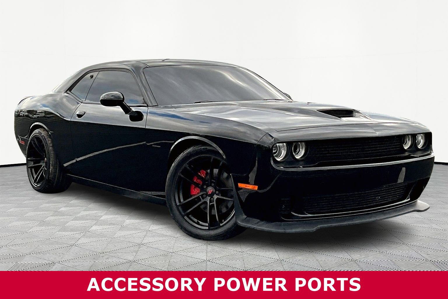 Used 2020 Dodge Challenger R/T image 3