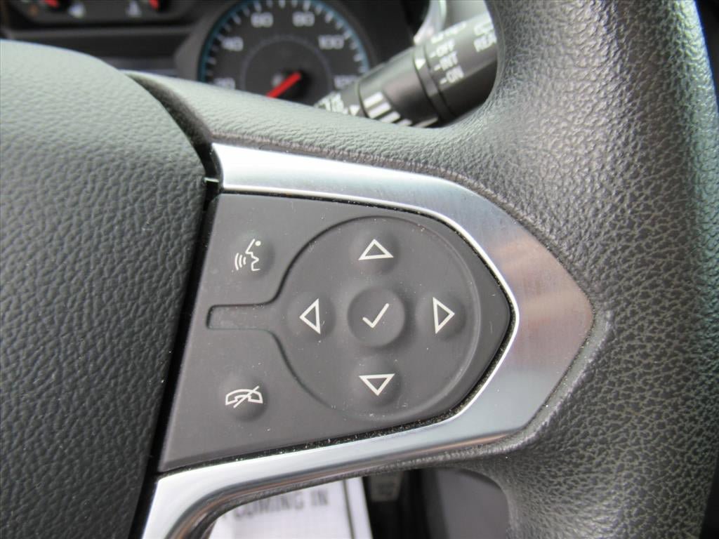 Used 2021 Chevrolet Traverse LS FWD image 23