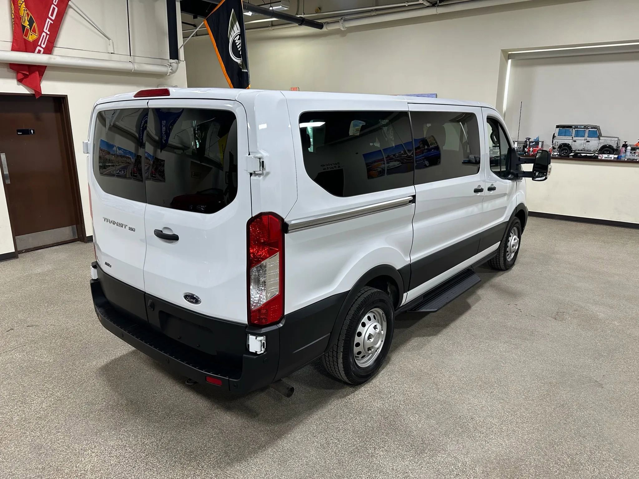 Used 2021 Ford Transit 150 XL image 8