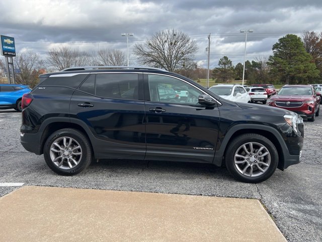 Used 2023 GMC Terrain SLT image 5