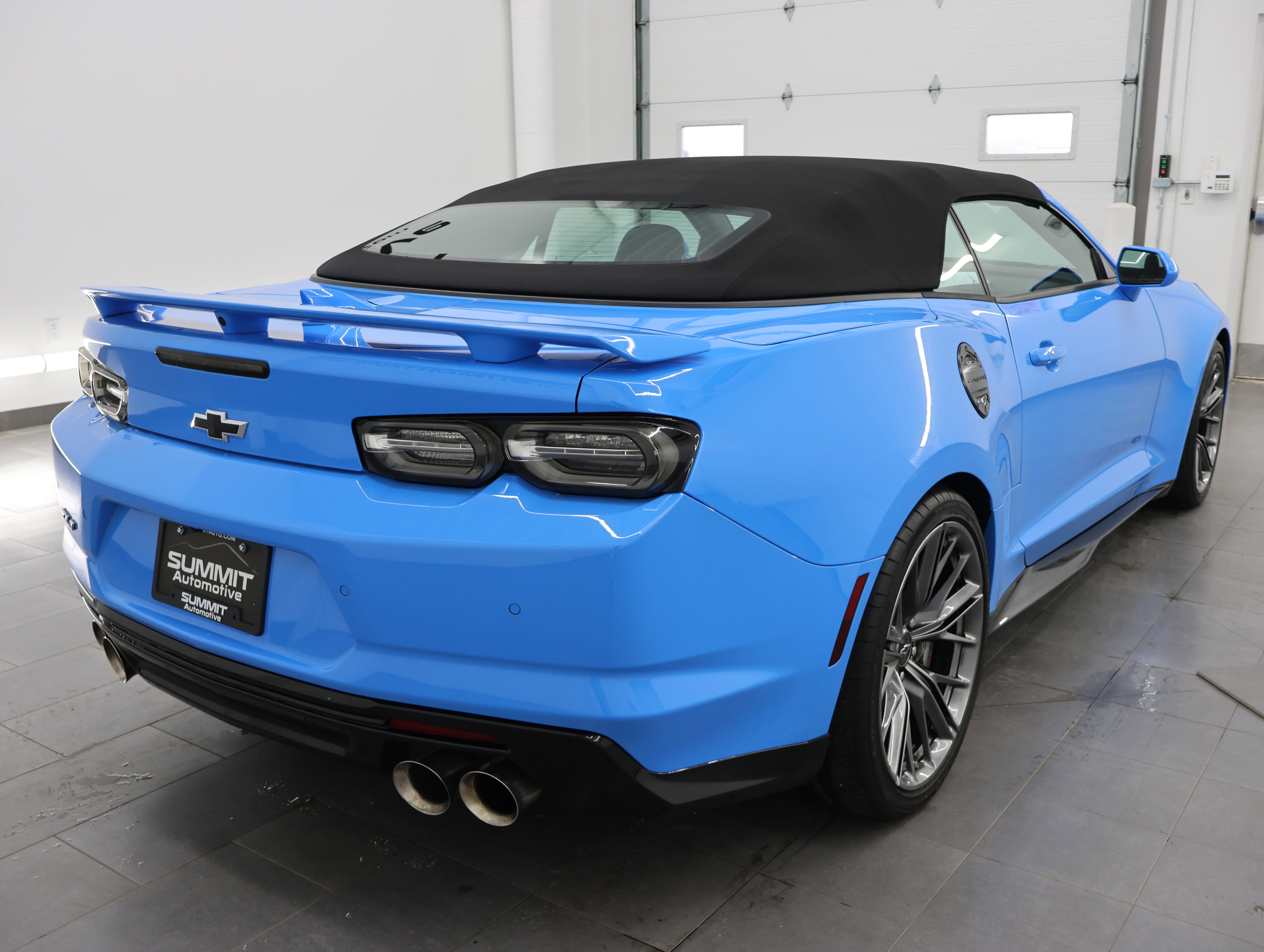 Used 2023 Chevrolet Camaro ZL1 RWD image 5