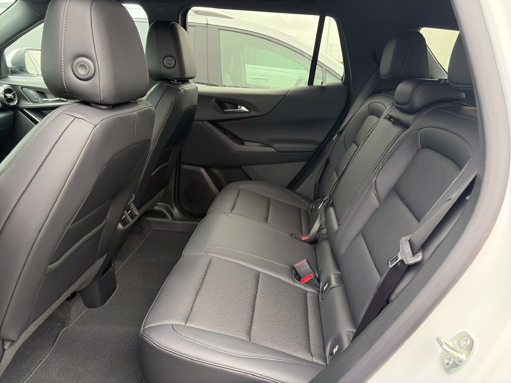 New 2027 Chevrolet Equinox LT w/ Convenience Package II AWD/4WD image 23