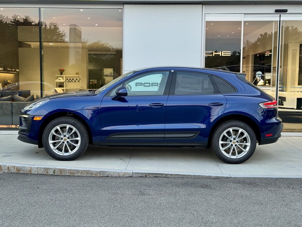 New 2026 Porsche Macan image 2