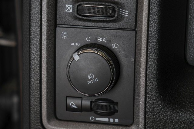Used 2017 RAM 1500 Express w/ Express Value Package RWD image 26
