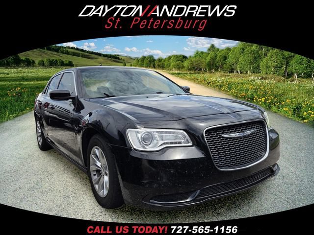 Used 2015 Chrysler 300 Limited RWD image 1