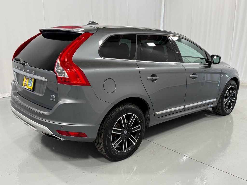 Used 2017 Volvo XC60 T5 Dynamic w/ Preferred Option Package image 5