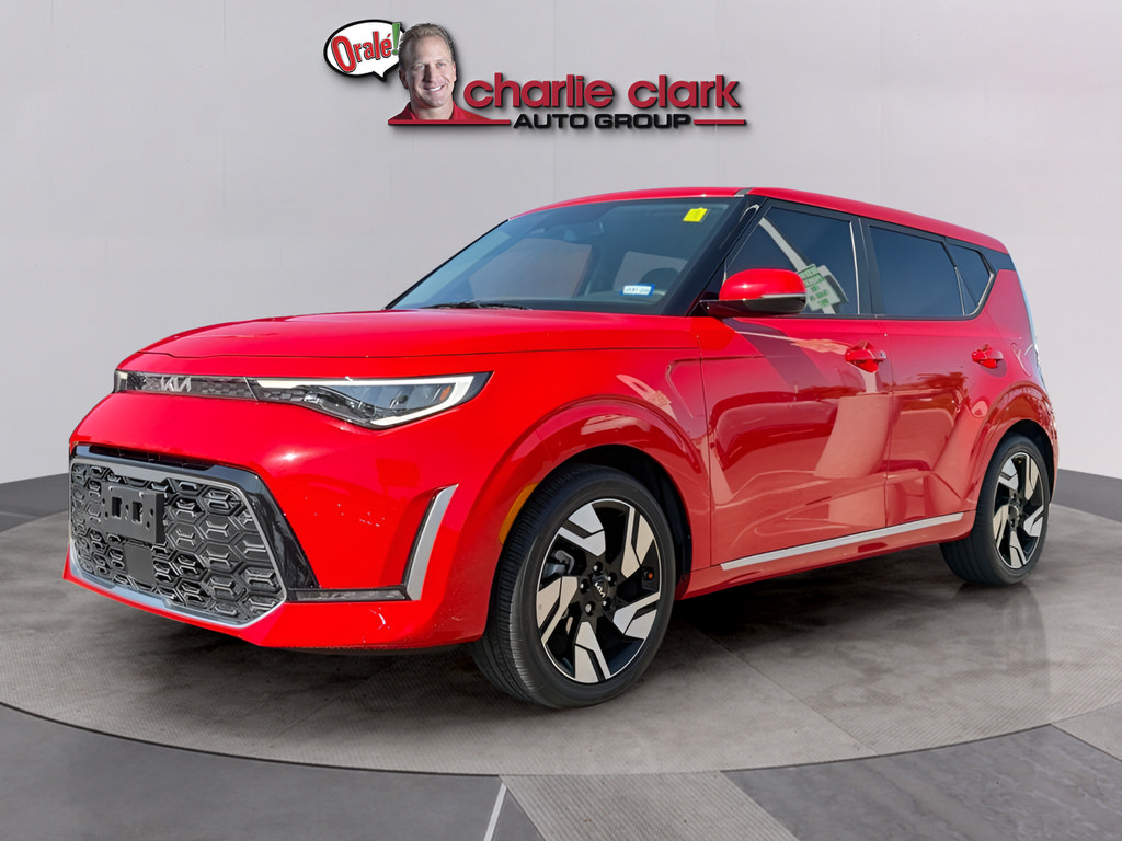 Used 2025 Kia Soul GT-Line w/ GT-Line Technology Package FWD image 1
