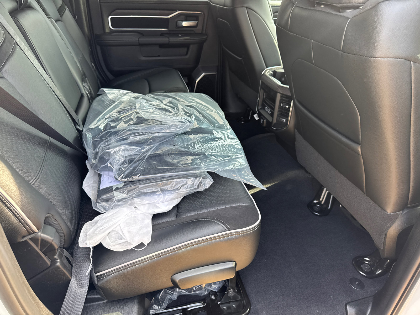 New 2026 RAM 2500 Laramie w/ Night Edition image 15