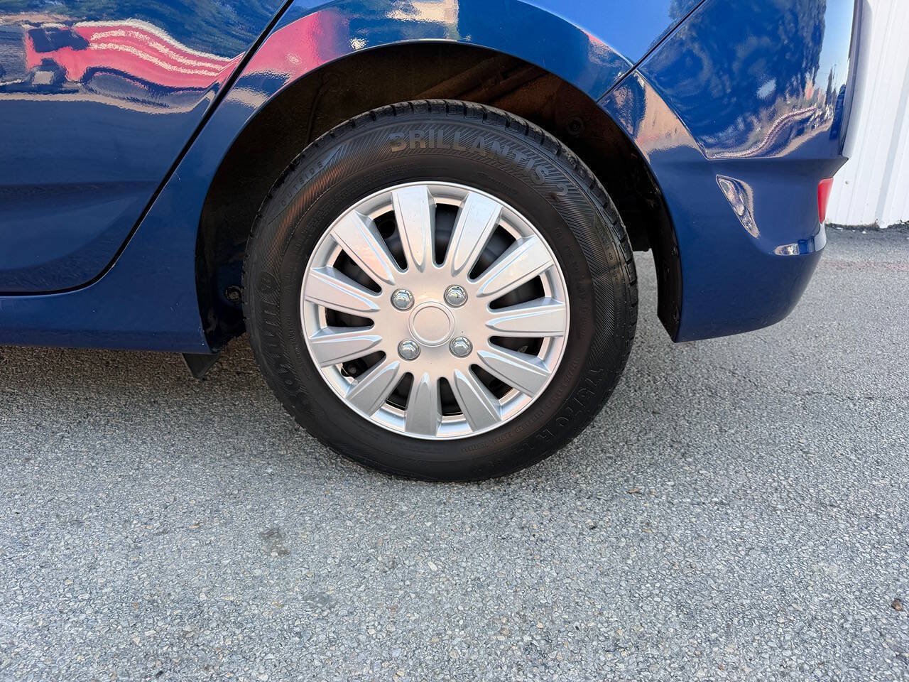 Used 2015 Hyundai Accent GS FWD image 31