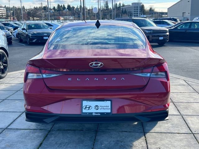 Certified 2023 Hyundai Elantra SEL w/ Convenience Package FWD image 6