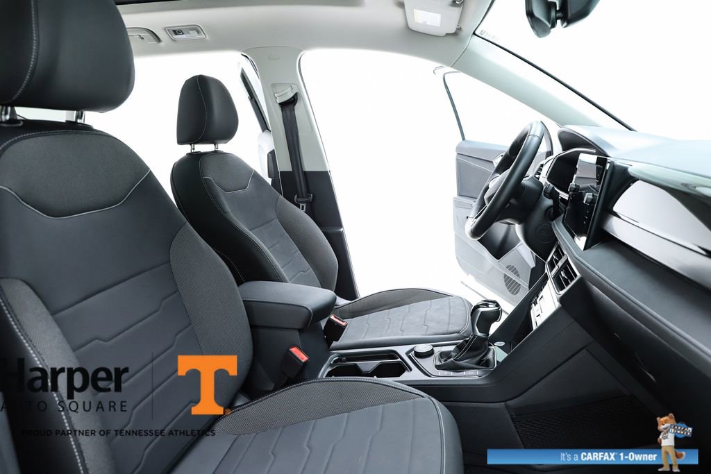 Used 2025 Volkswagen Taos SE image 73