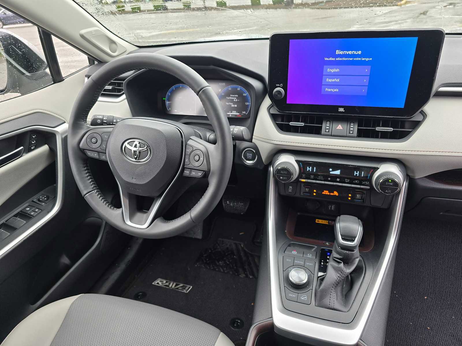 Used 2023 Toyota RAV4 Limited image 10