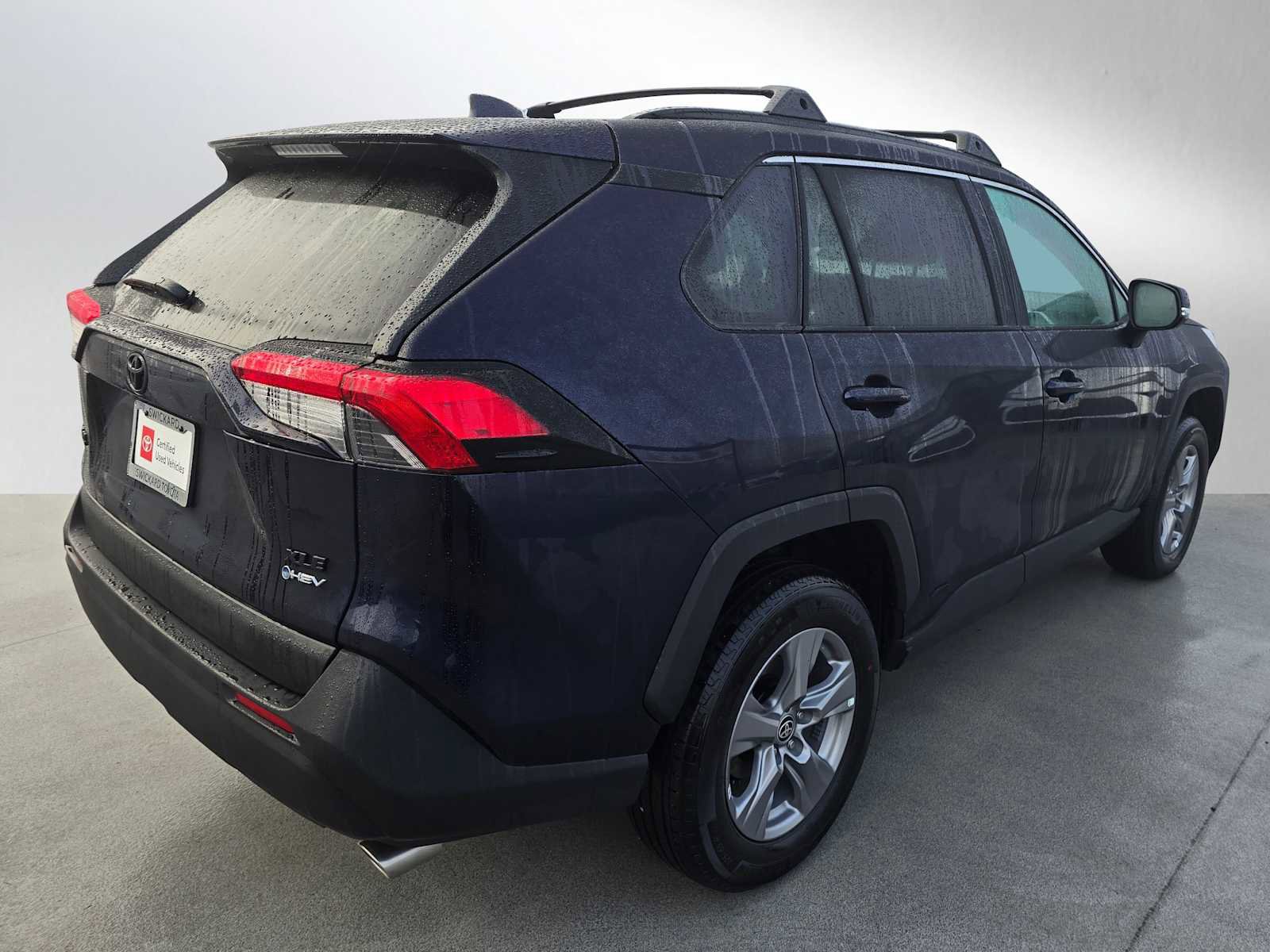 Used 2025 Toyota RAV4 XLE image 3
