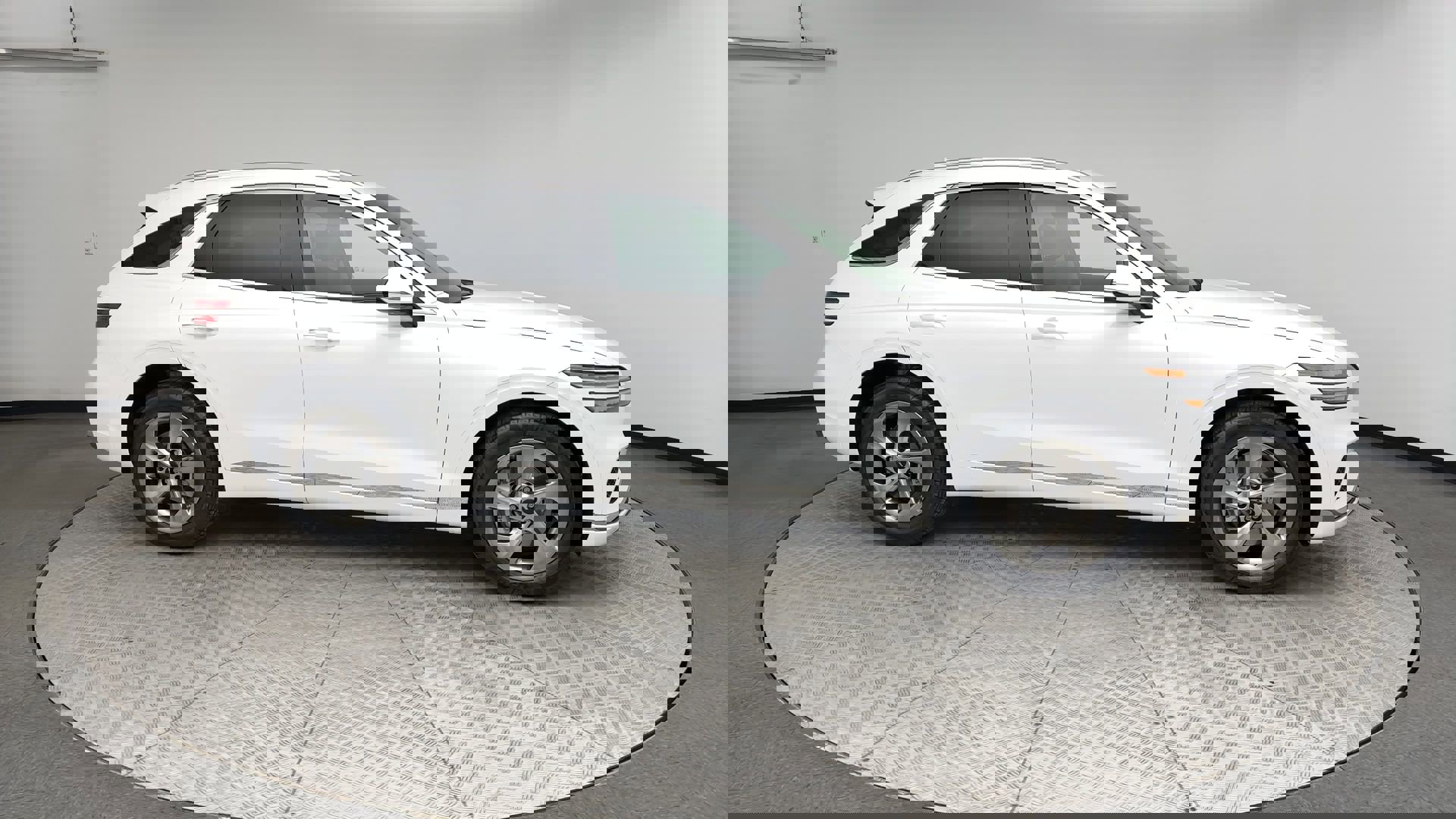 Certified 2026 Genesis GV70 2.5T Select image 9