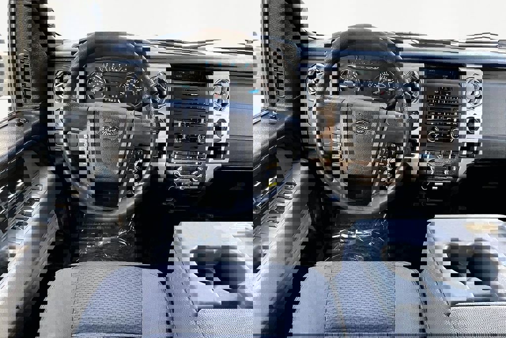 Used 2014 Ford F150 XLT w/ Trailer Tow Package image 5