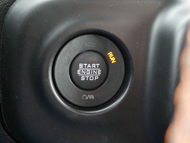 Used 2023 Jeep Gladiator Mojave image 32