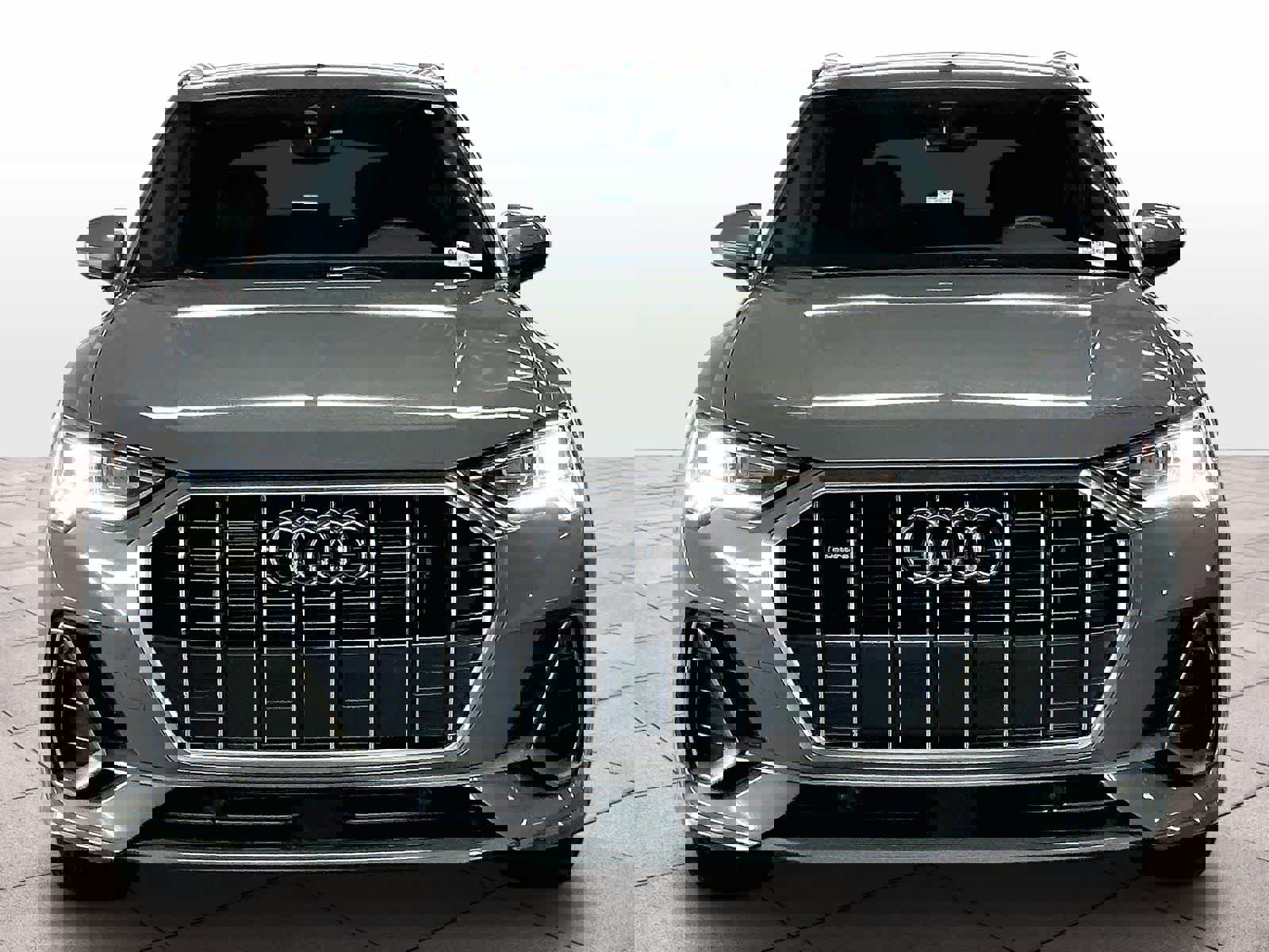 Certified 2025 Audi Q3 2.0T Premium image 3