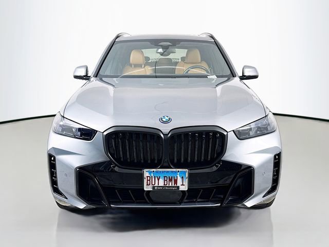Used 2025 BMW X5 xDrive50e w/ M Sport Package image 2