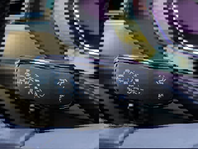 Used 2023 Volkswagen Jetta SE image 27