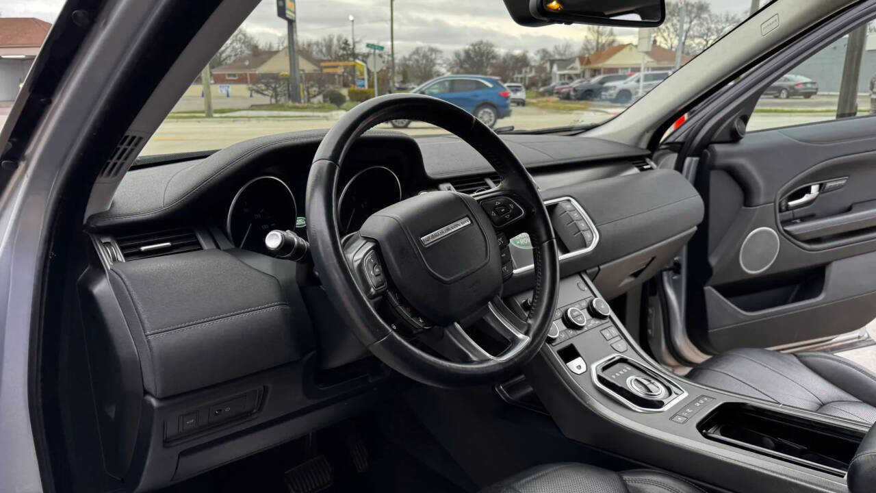 Used 2018 Land Rover Range Rover Evoque image 22