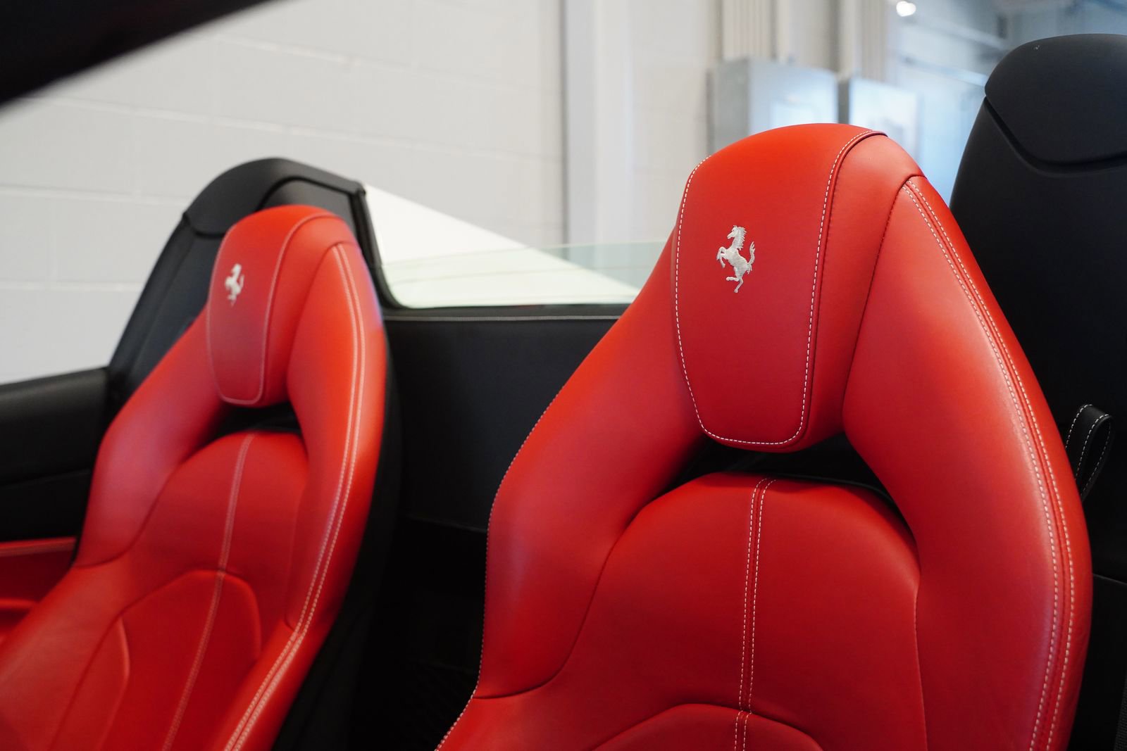 Used 2021 Ferrari F8 Tributo RWD image 16