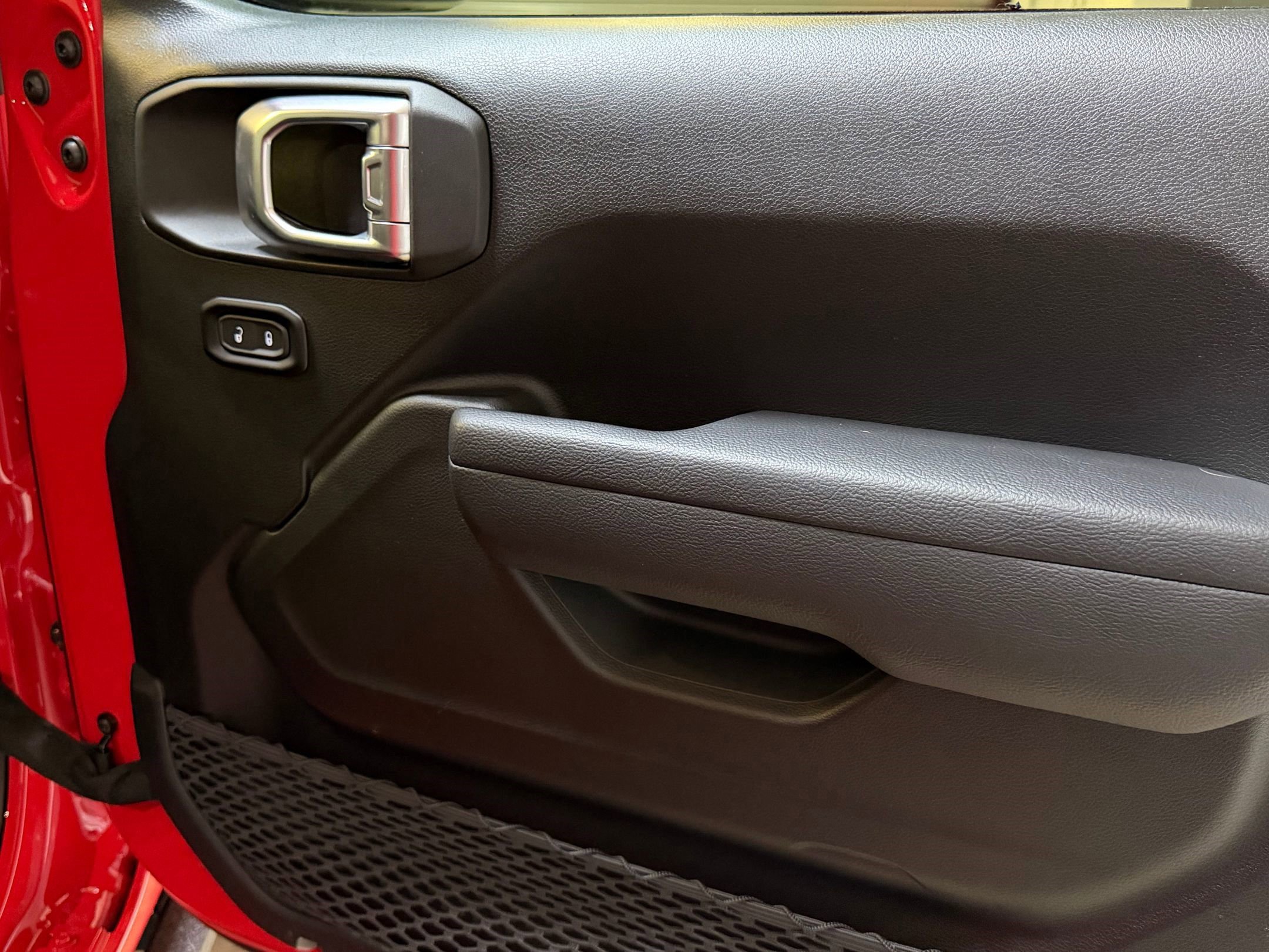 Used 2024 Jeep Wrangler Unlimited Rubicon 4xe w/ Safety Group image 44