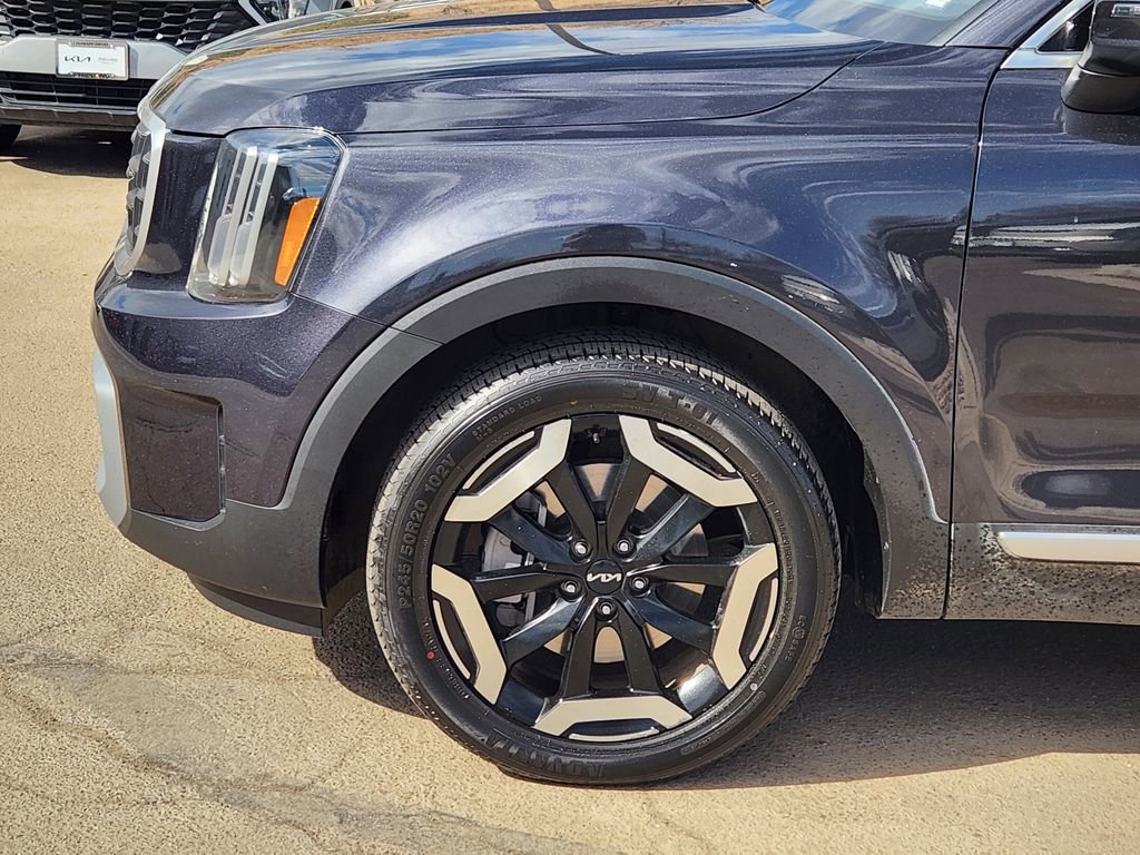 Used 2025 Kia Telluride S image 9