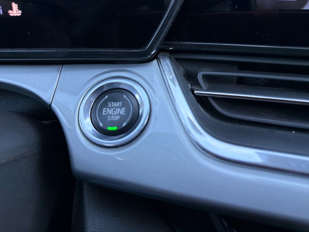 Used 2024 Chevrolet Trax LT w/ Driver Confidence Package image 21