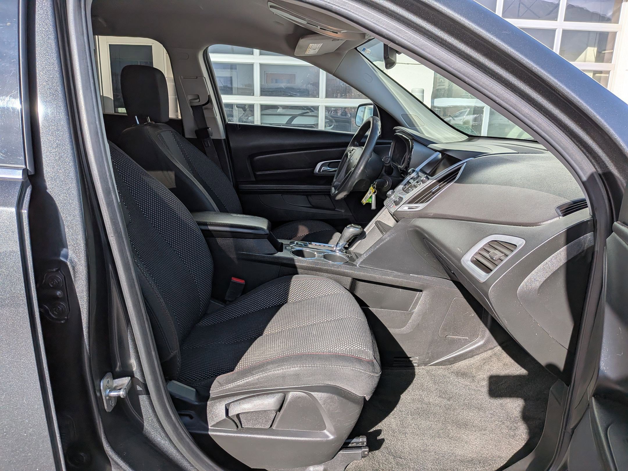 Used 2017 GMC Terrain SLE image 33