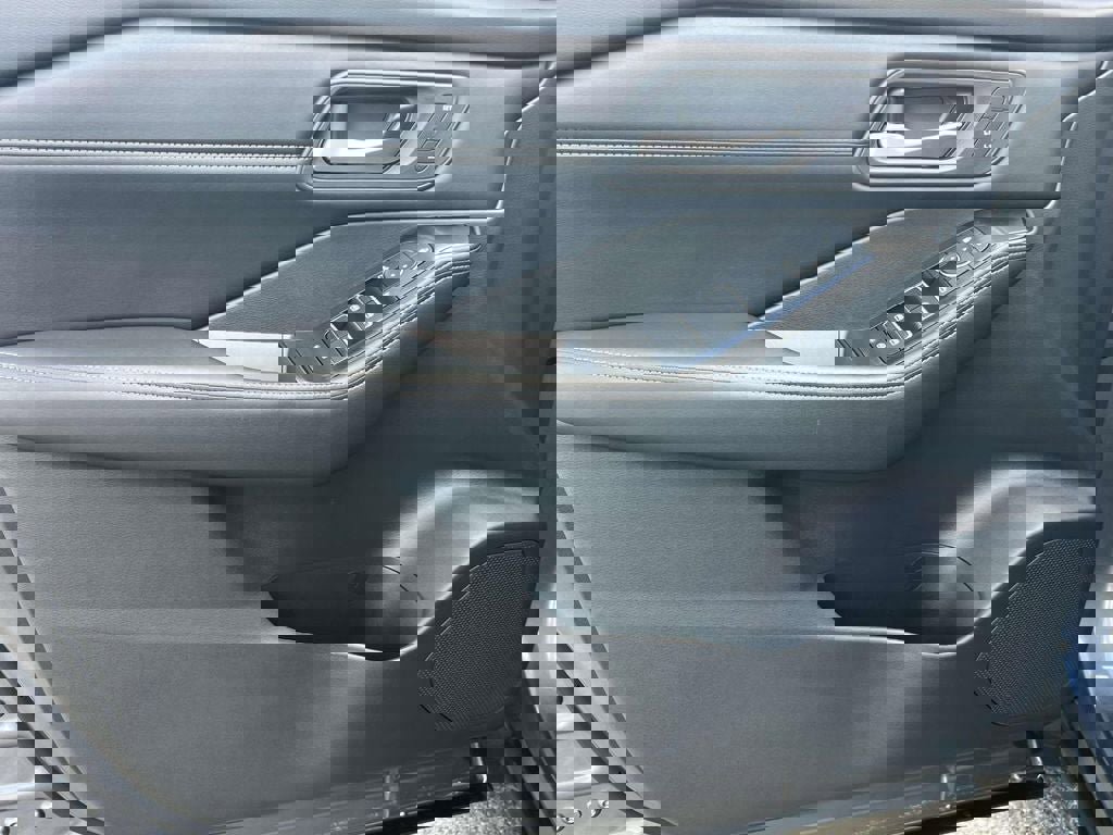 Certified 2024 Nissan Rogue SL w/ SL Premium Package image 32