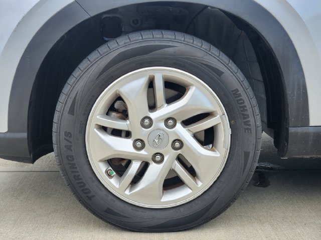 Used 2023 Hyundai Venue SE w/ Cargo Package FWD image 13