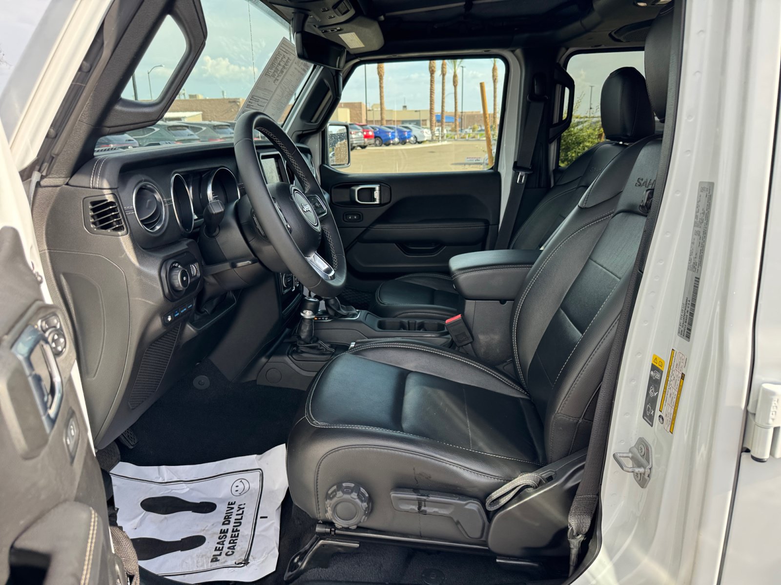 Used 2023 Jeep Wrangler Unlimited Sahara AWD/4WD image 14