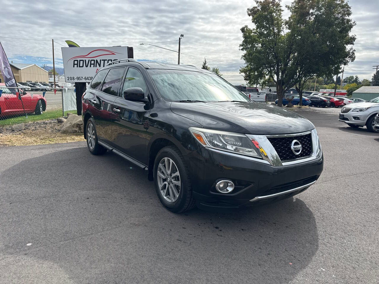 Used 2016 Nissan Pathfinder SV w/ SV Cold Weather Package