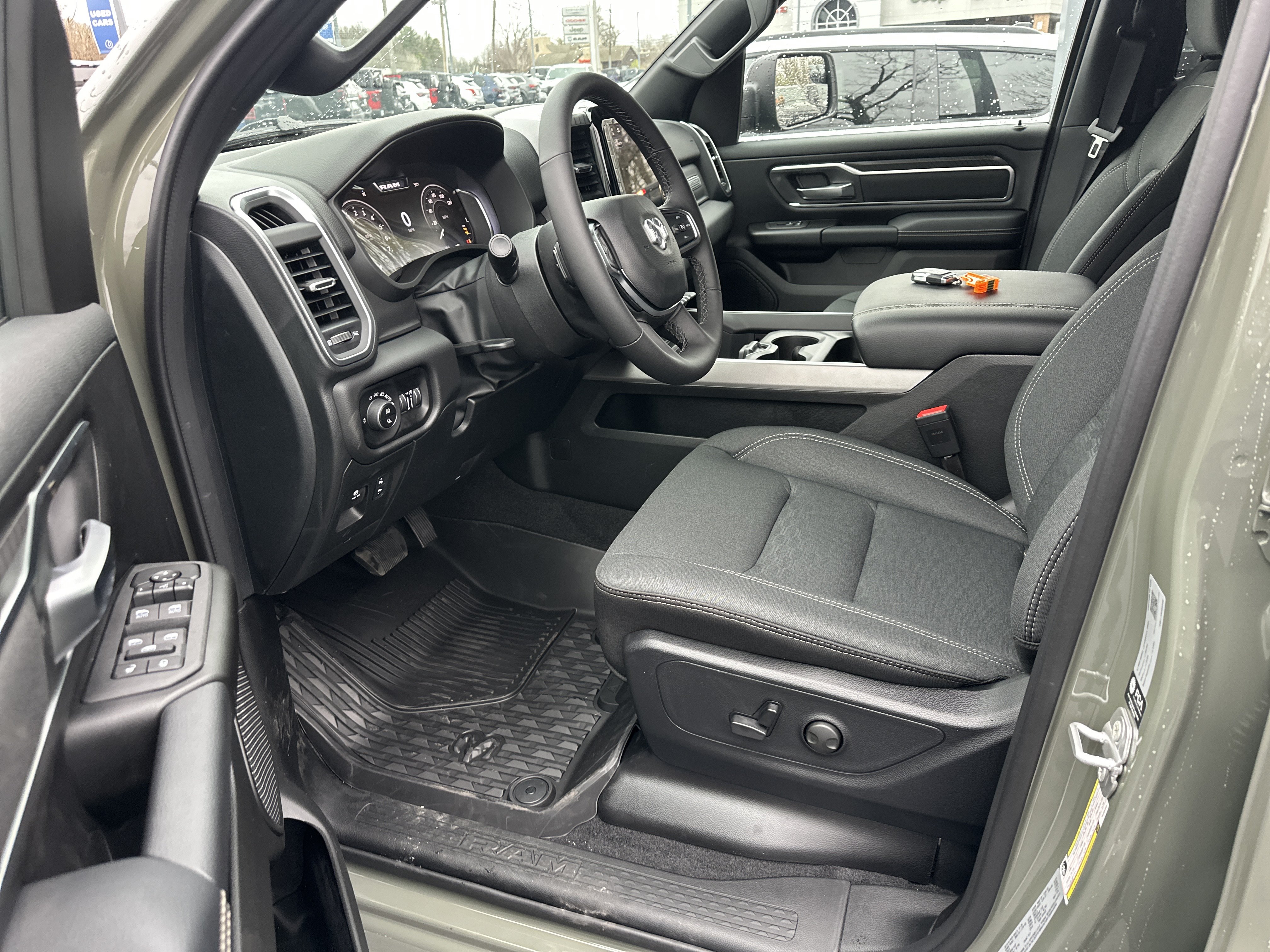 New 2026 RAM 1500 Big Horn AWD/4WD image 26