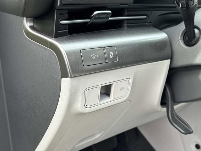 Used 2024 Hyundai Kona SEL image 30