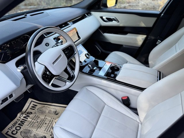 Used 2022 Land Rover Range Rover Velar R-Dynamic S image 10