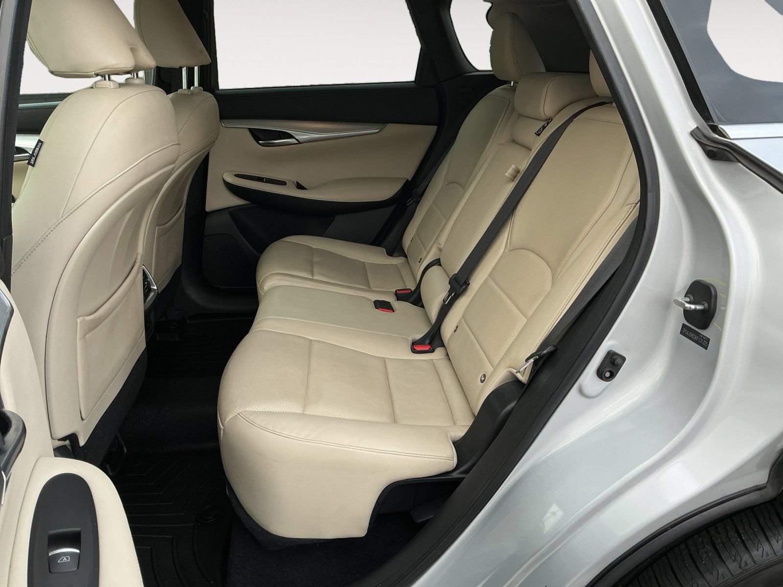 Used 2019 INFINITI QX50 Essential w/ Proactive Package AWD/4WD image 13