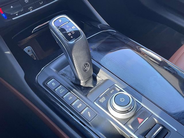 Used 2021 Maserati Levante image 28