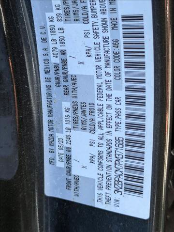 Used 2023 MAZDA MAZDA3 s image 17