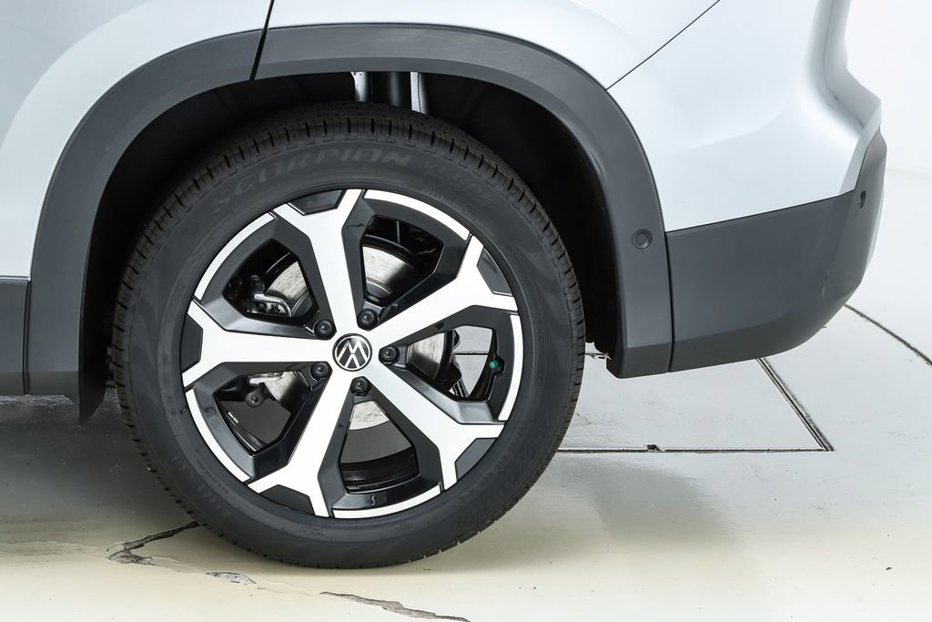New 2026 Volkswagen Tiguan SE image 6