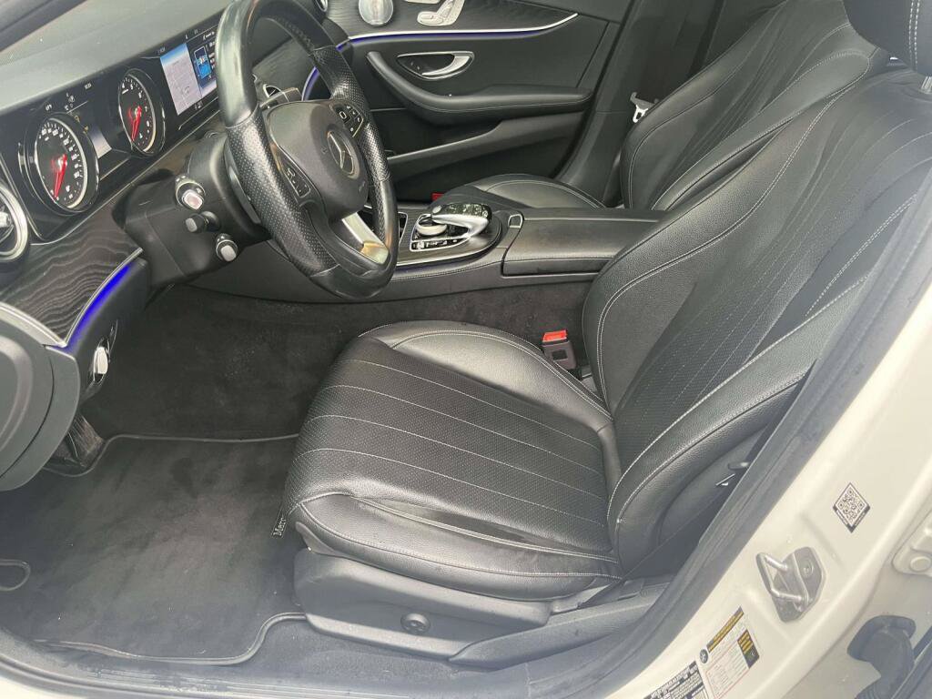 Certified 2018 Mercedes-Benz E 300 4MATIC image 15
