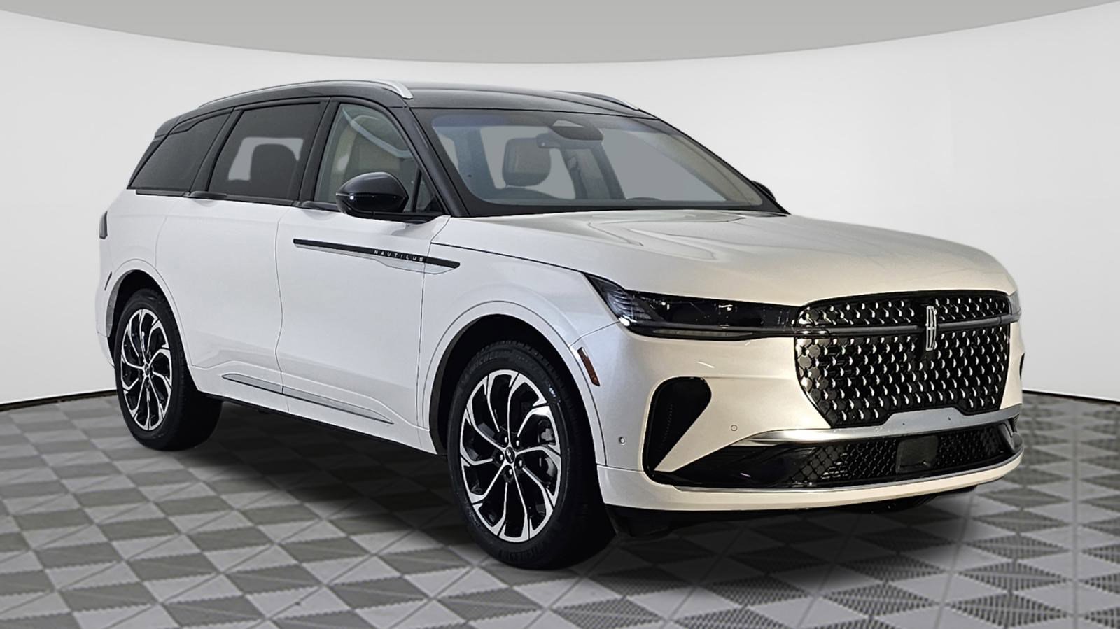 Used 2024 Lincoln Nautilus Reserve