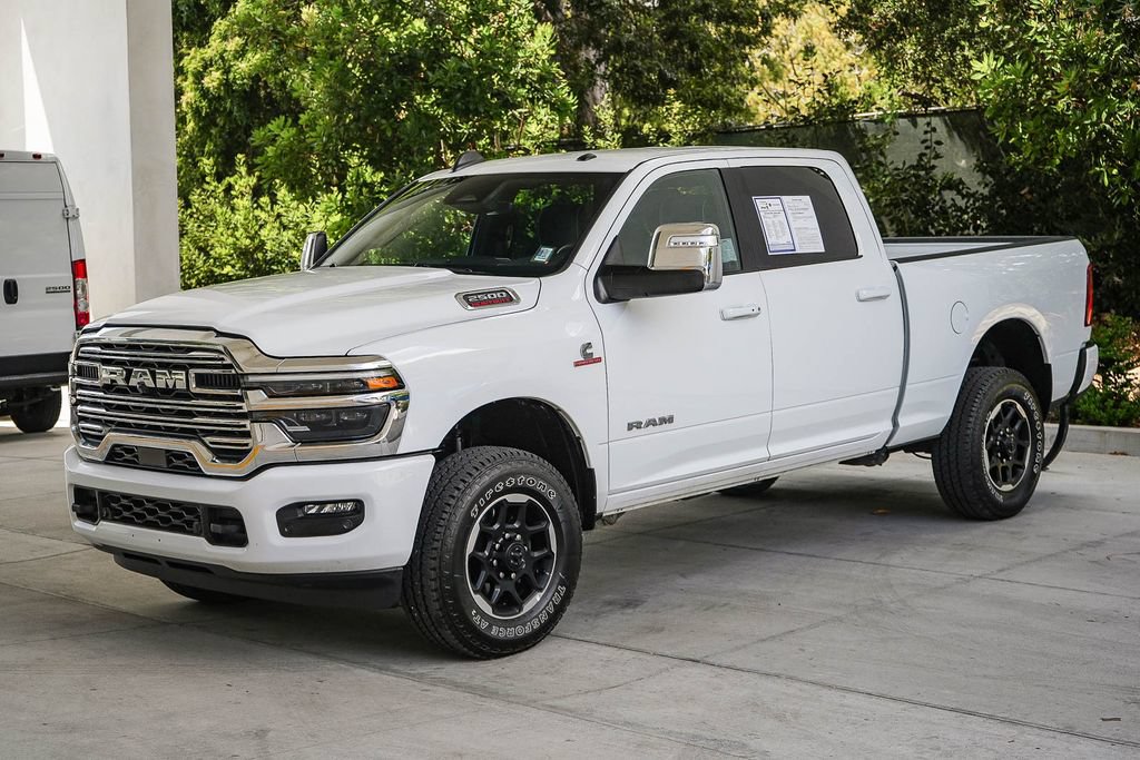 Used 2026 RAM 2500 Laramie AWD/4WD image 3