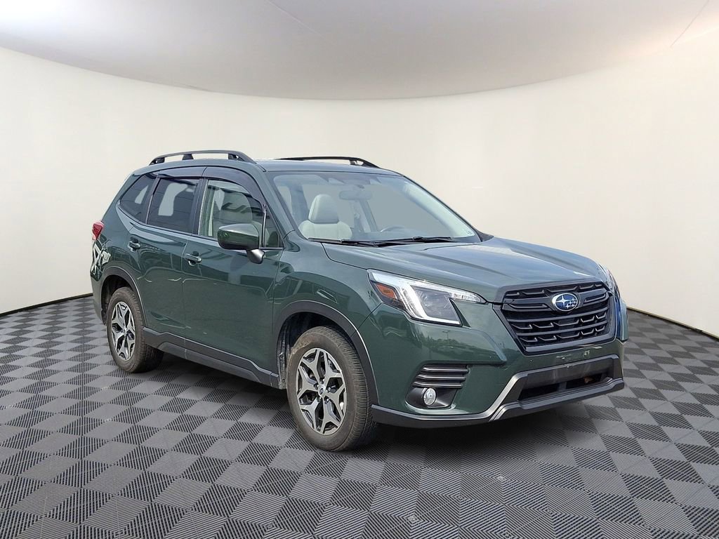 Used 2022 Subaru Forester Premium image 1