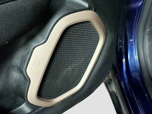 Used 2017 Jeep Renegade Latitude image 19